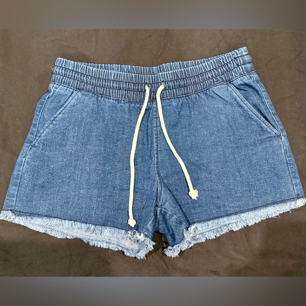 No Boundaries Blue Jean Shorts with Fringe Hem